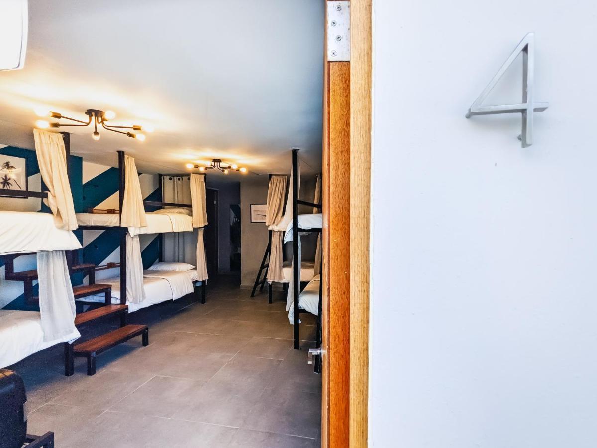 The Surfing Turtle Hotel Luquillo Ngoại thất bức ảnh